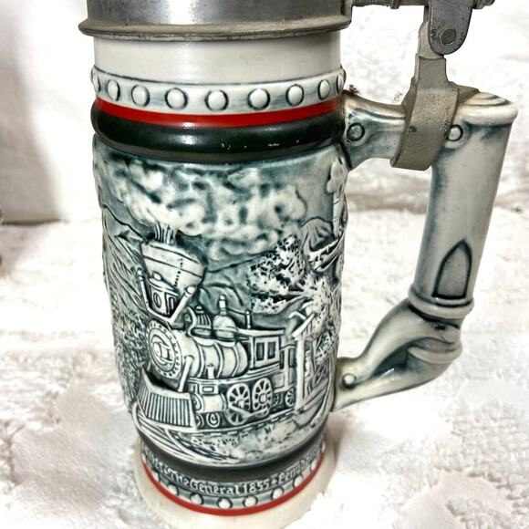 VINTAGE AVON Collector's Stein Mugs Handcrafted in Brazil Lot of 2 1980 and 1982 - Picture 6 of 9